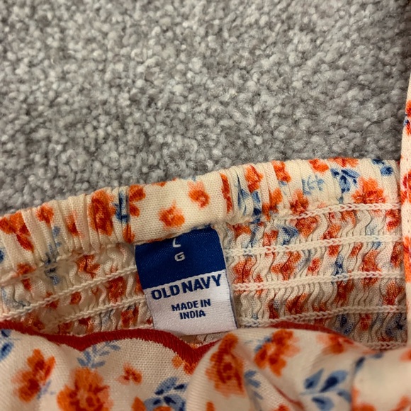 NWOT Old Navy Floral Top - Picture 3 of 3